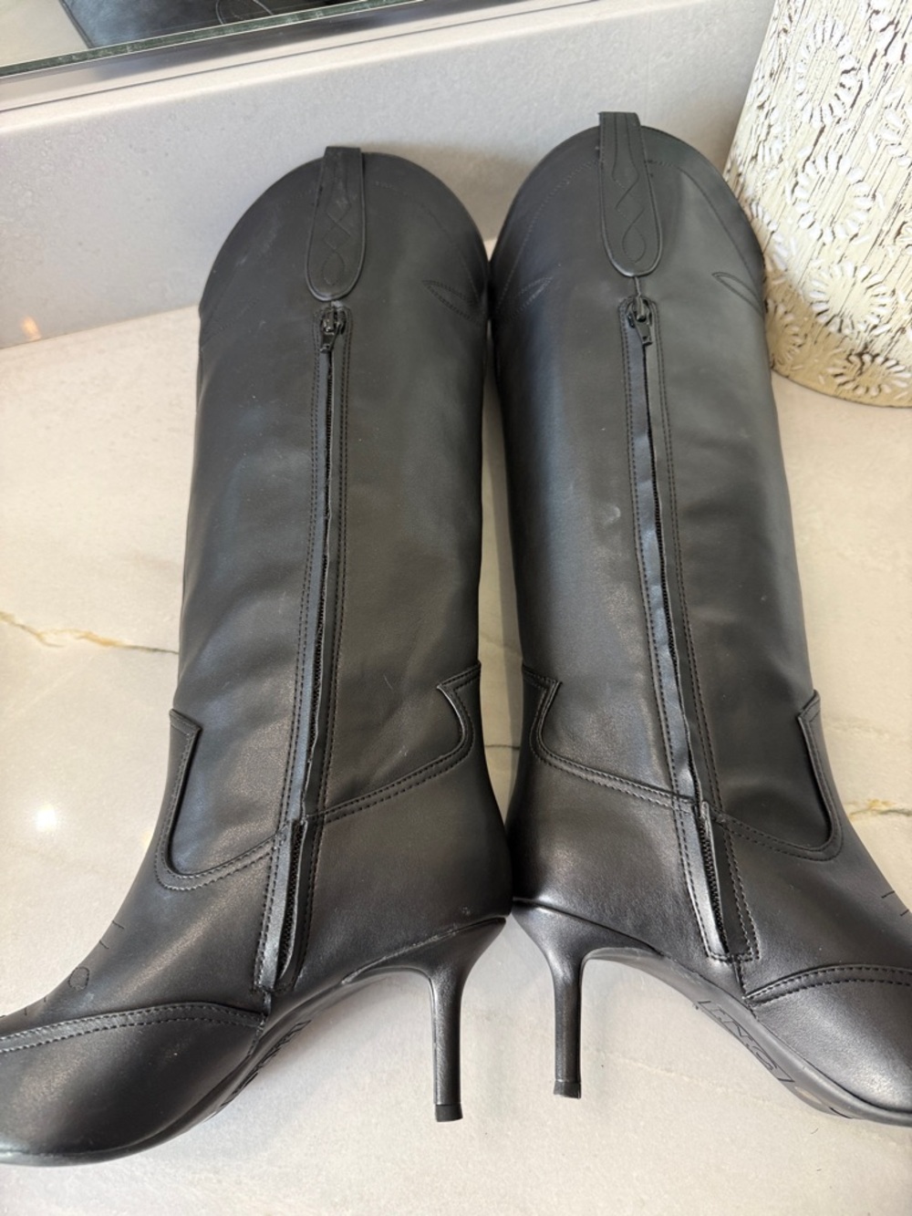 I.N.C. International Concepts NWOB
Women's Hayleigh Mid-Heel Cowboy Boots 7.5 - Picture 7 of 7